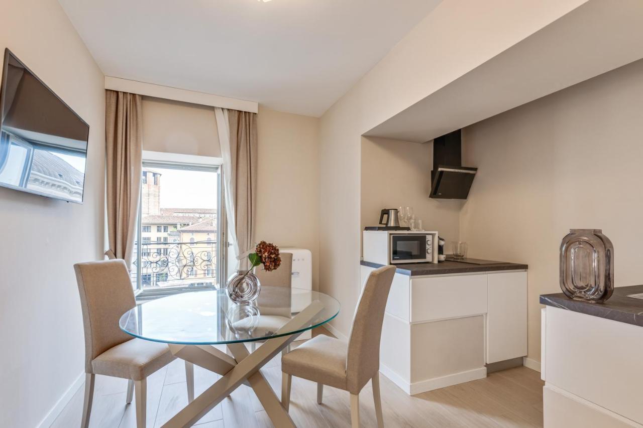 Oriana Homel Aparthotel