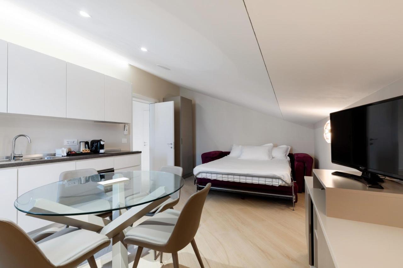 Oriana Homel Aparthotel 5*